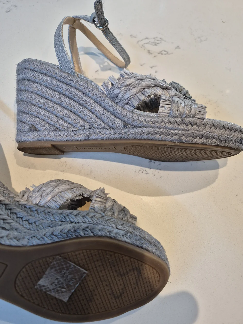 Bandolino light gray